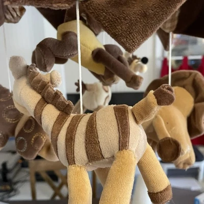 Corderos Hiedra Selva Safari Musical Móvil León Elefante Jirafa Bonus Toldo Extra Foto 1 de 4