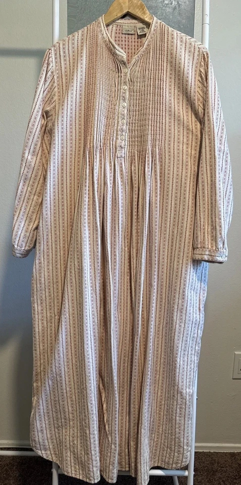 L.L. Camisón de franela Bean para mujer grande rojo Navidad cabaña algodón acogedor cálido Foto 1 de 4