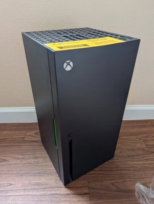 Mini nevera Ukonic Xbox Series X réplica sin usar  Foto 1 de 2
