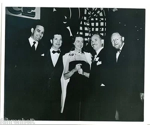 ORIGINAL B&W DOROTHY MALONE EVENT PHOTO 1940's WARNER BROS 8X10 #8 - Picture 1 of 1