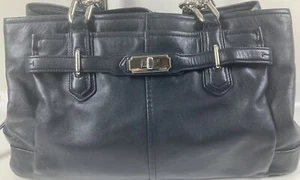 Bolso de mano Coach Negro Cuero Suave 3 compartimentos con clase cremallera delantera - Imagen 1 de 12