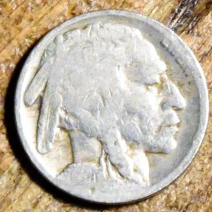 1920-D 5C Buffalo Nichel #2 - Foto 1 di 2