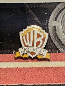 WB Nashville 1983 Enamel Pin Jimmy Buckles Warner Brothers - Picture 1 of 4
