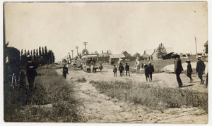4. Juli Parade RPPC patriotischer Rainier Bier Schwimmer & Flagge - kostümierter Radfahrer - Bild 1 von 4