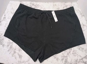 VS PINK XXL Black Ivy Fleece Curved Hem Shorts Retro Fit NWT Victoria's Secret - Picture 1 of 7