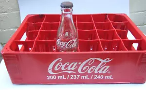 COCA COLA STORAGE BOX FOR 24 BOTTLES RED HARD PLASTIC VINTAGE COLLECTABLES - Picture 1 of 14