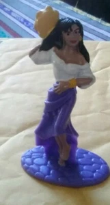 DISNEY - DER GLÖCKNER VON NOTRE DAME FIGUR ESMERALDA AUF DEM FESTIVAL ENESCO FIGUR - Bild 1 von 2