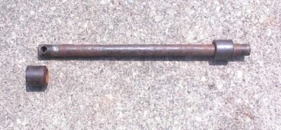 John Deere(JD48-204) 185 240 245 260 285 320 316 318 332 - Front Roller Pin - Image 1 of 2