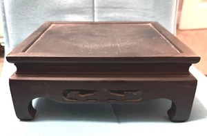 Expositor de madera vintage 4 patas con falda Kadai Ikebana pedestal de plantas - Imagen 1 de 8