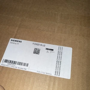New Siemens Desigo FCM2018-U2 PMI Operating Interface Unit / Control Panel - Picture 1 of 1