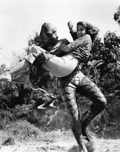 Vintage Creature From The Black Lagoon 9x7" ORIGINAL R60's Horror Photograph - Picture 1 of 2