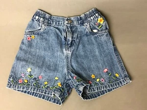 Gap Girls Toddler Denim Shorts Embroidered Flowers Size 18-24 EUC - Picture 1 of 7