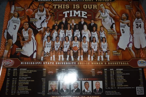 MISSISSIPPI STATE BULLDOGS 2011-12 WOMENS BASKETBALL POSTER Cover