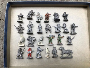 Lot: 25 Vtg 70s/80s Lead / Pewter Game Figurines, Ral Partha 1977, TSR 1983 + - Bild 1 von 14