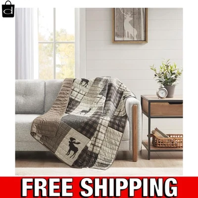 Manta de lujo Woolrich Patchwork, diseño de alce y reverso sólido, 50" x 70" Foto 1 de 4