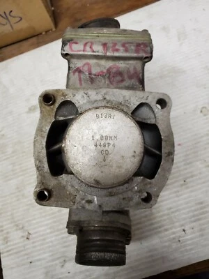 HONDA CR125R - ВЕРХНЯЯ ГОЛОВКА ЦИЛИНДРА ПОРШНЕВОЙ ТРОСТНИКОВЫЙ КЛАПАН В СБОРЕ - Изображение 1 из 4