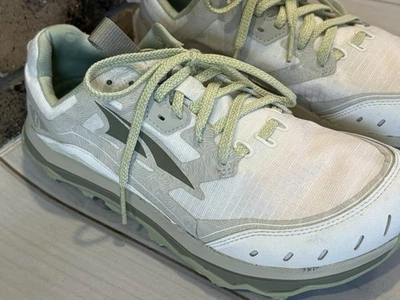 Altra Lone Peak 6 Womens Size 9.5 Green White AL0A548E130 Trail Running Shoes - Image 1 of 4