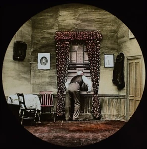 Magische Laternenfolie DIE FEUERWEHRMANNHOCHZEIT NR2 UM 1890 FOTO VIKTORIANISCHE GESCHICHTE SCHAUSPIELER - Bild 1 von 2