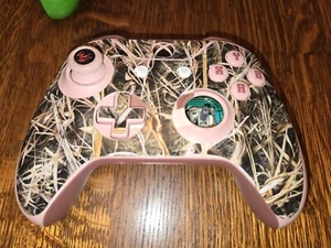 FOR PARTS - Xbox One Wireless Controller Pink With Camo Skin - Picture 1 of 4