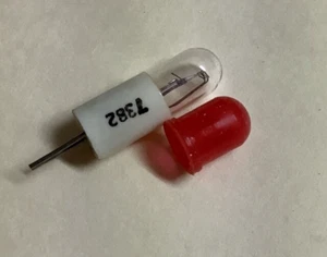 RED CAPS FOR INDICATOR BULBS - Picture 1 of 3
