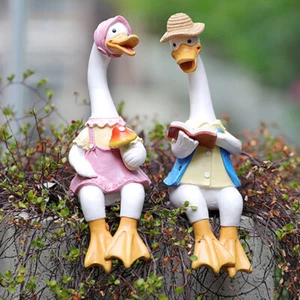 Lovers Duck Decor Statue Waterproof Resin Art Sculptures for Outdoor Indoor Yard - Picture 1 of 9