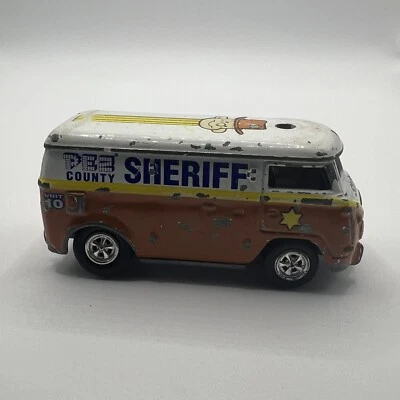 JOHNNY LIGHTNING VOLKSWAGEN BUS PEZ SHERIFF VW BUS WITH REAL RIDERS LOOSE - Image 1 of 4