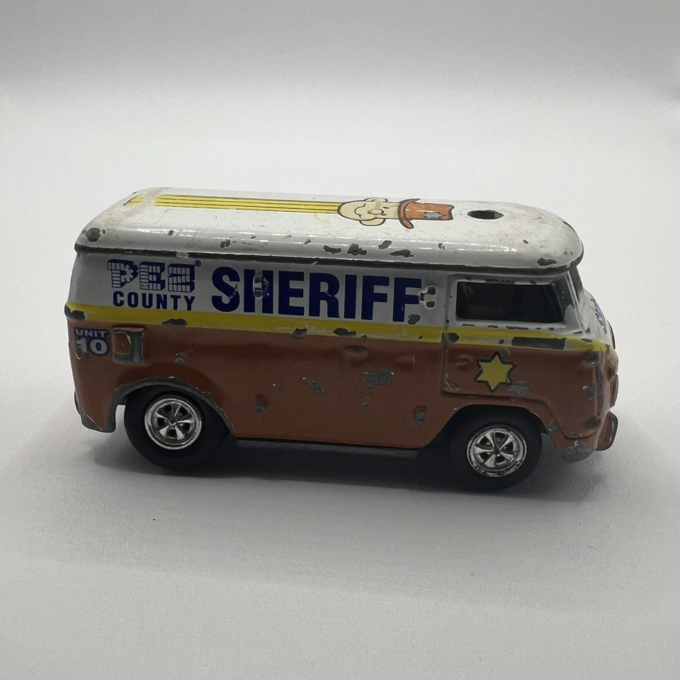 JOHNNY LIGHTNING VOLKSWAGEN BUS PEZ SHERIFF VW BUS WITH REAL RIDERS LOOSE - Image 1 of 4