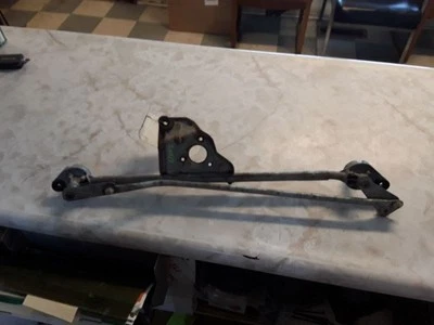 Wiper Transmission Fits 01-05 PT CRUISER 86472 - Image 1 of 4