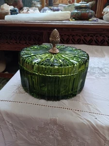 Indiana Glass Co MCM Grün Glas Bonboniere mit Deckel Messing Tannenzapfen Griff - Bild 1 von 7