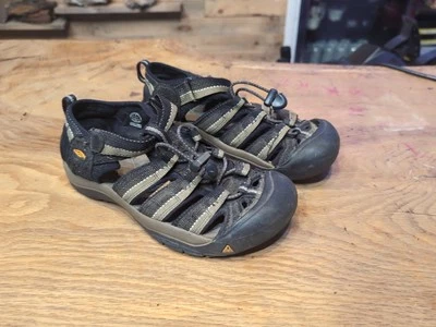 Keen Youth Boys 4 Newport H2 Green Black Waterproof Sport Sandal 1006541 - Image 1 of 4