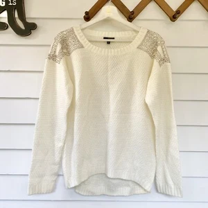 The Limited Cream Rhinestone Shoulder Sweater NEW size Medium Casual Knit - Bild 1 von 5