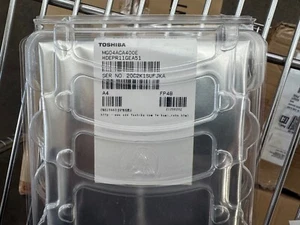 New Toshiba 4TB 3.5" SATA HDD MG04ACA400E / HDEPR11GEA51 - Afbeelding 1 van 1