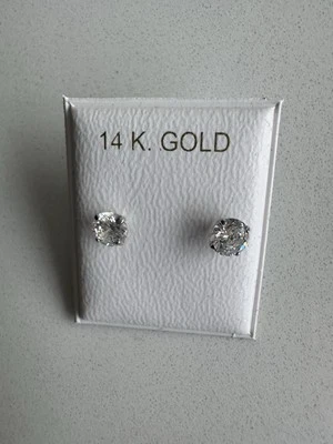 Серьги-гвоздики 14k однотонные белые круглые с фианитами 5 мм - Изображение 1 из 4