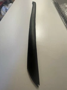 Per Mercedes Vito W638 96-03 Ant Dx Parabrezza Pilastro Orlo A6386980179 - Picture 1 of 6
