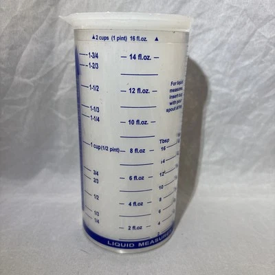 The Pampered Chef Measure-All Wet Dry 2-Cup Measuring Cup 2000 Made In USA - Image 1 of 4