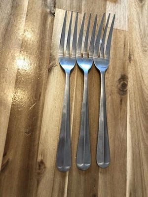 3 peças garfos de jantar Walco Royal Bristol aço inoxidável 3 dentes 7 3/4" - Imagem 1 de 4