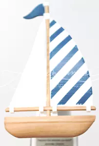 Bath & Body Works Wallflower Plug Diffuser Boat Sailboat Ocean Nautical Beach - Picture 1 of 3