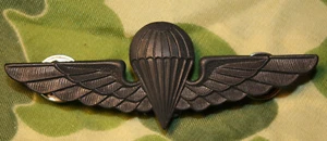 Insignia de salto sometido paracaidista básico de las Fuerzas Especiales de Malasia aerotransportado B&T 1500 - Imagen 1 de 5
