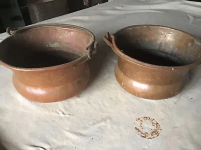 Paire De Chaudron Ancien En Cuivre Avec Jolie anse En Fer Forgé - Photo 1/3