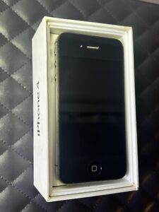 iPhone 4 Apple Black 8GB Unlocked With Original Box