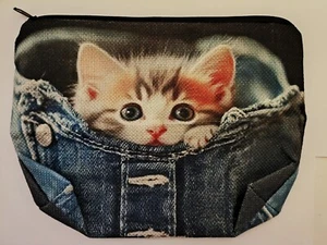 TROUSSE TOILETTE Moyen Modèle - Motif CHATTON Dans La Poche D'un Jean  - Imagen 1 de 1