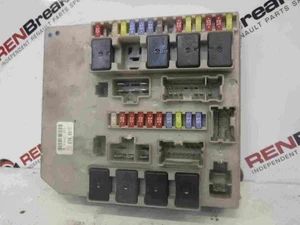 Renault Clio + Modus MK3 2005-2009 Motorraum Sicherungskasten UPC 674661 - Bild 1 von 2