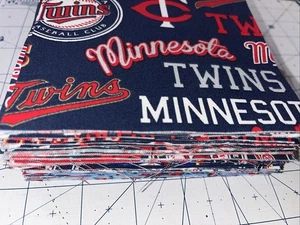 Tela de béisbol 120+-5x5” cuadrados de algodón Minnesota Twins 4 patrones - Imagen 1 de 6