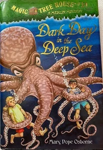 DARK DAY IN THE DEEP SEA by Mary Pope Osborne (FREE SHIPPING) - Picture 1 of 2