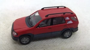 Busch 1:87 48503 Mercedes ML 430 Clase M W163 Rojo Blanco Decoración ERLKÖNIG (18) - Imagen 1 de 3