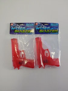 RED SQUIRT GUNS - 2 PACK / WATER BLASTER / PISTOLS / KIDS WATER TOY / POOL FUN - Picture 1 of 2
