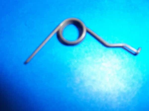 NEW McCULLOCH 93515 trigger spring PM310 320 PM330 PM340 EB2.1 PM375 Mac Cat V36 - Picture 1 of 1