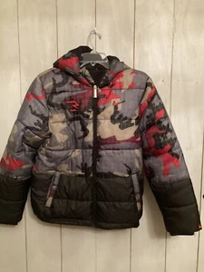 Nike Boys Gray Camo Hooded Dangerus Puffer Jacket Coat Polyester Size L/12-13 - Picture 1 of 13