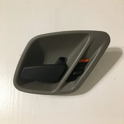 1999-2004 Jeep Grand Cherokee Right Inner Door Handle Assembly OEM - Image 1 of 4