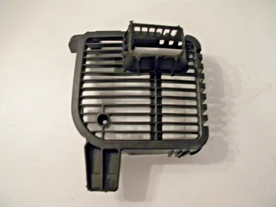 Conjunto de cubierta de motor trasero MTD 731-13640 Yard Machines para recortadora de cuerdas Y25T Foto 1 de 2